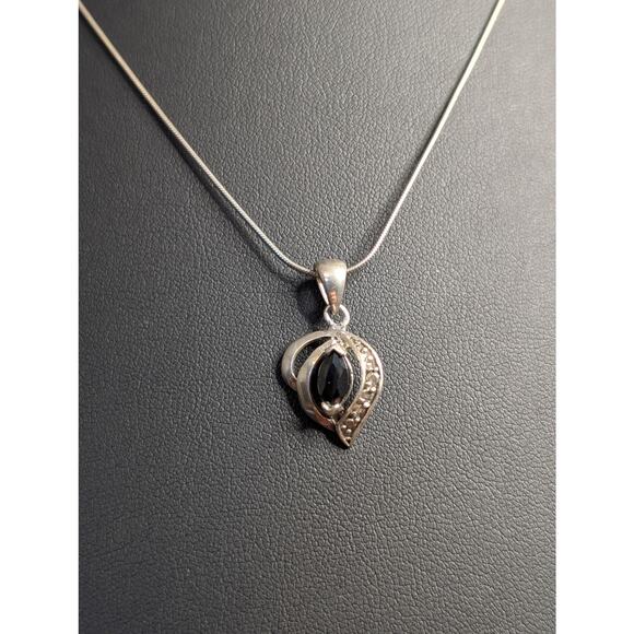 VTG 925 Sterling Silver Faceted Black/Navy Marquis Cut Crystal Pendant Necklace - Picture 5 of 5